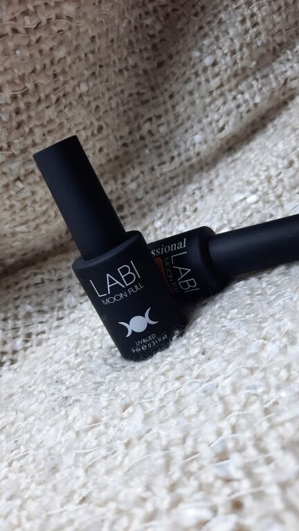 Маленький огляд Labi Moon Full Nail Polish