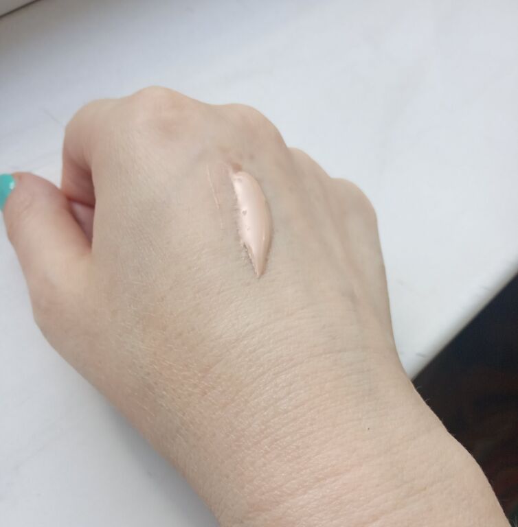 Maybelline Dream Satin BB 02 light(для білосніжок)