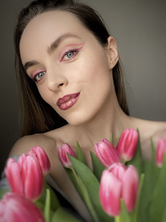 #Flowermakeupclub