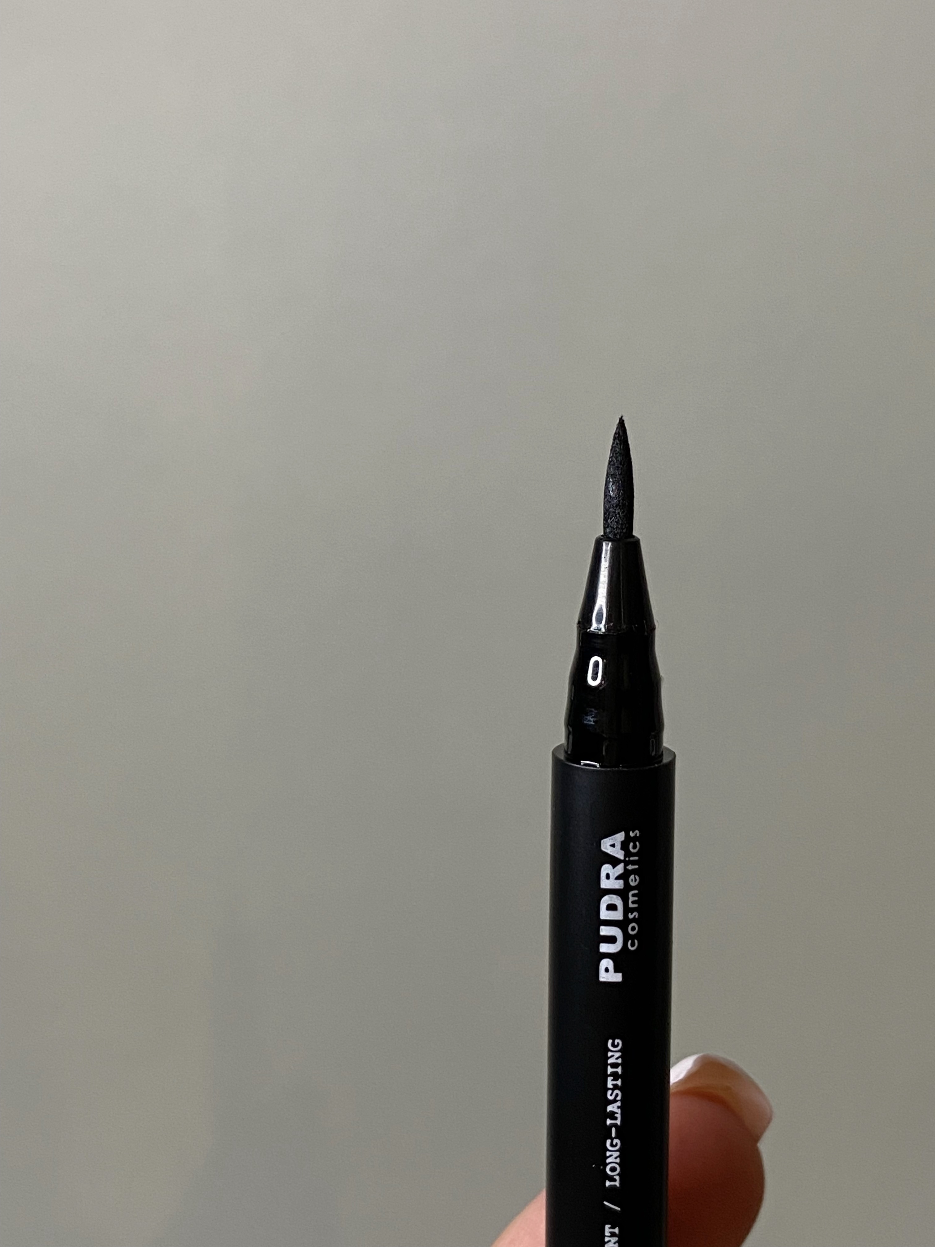 Враження від Pudra Cosmetics Professional Long Lasting Eyeliner Pen