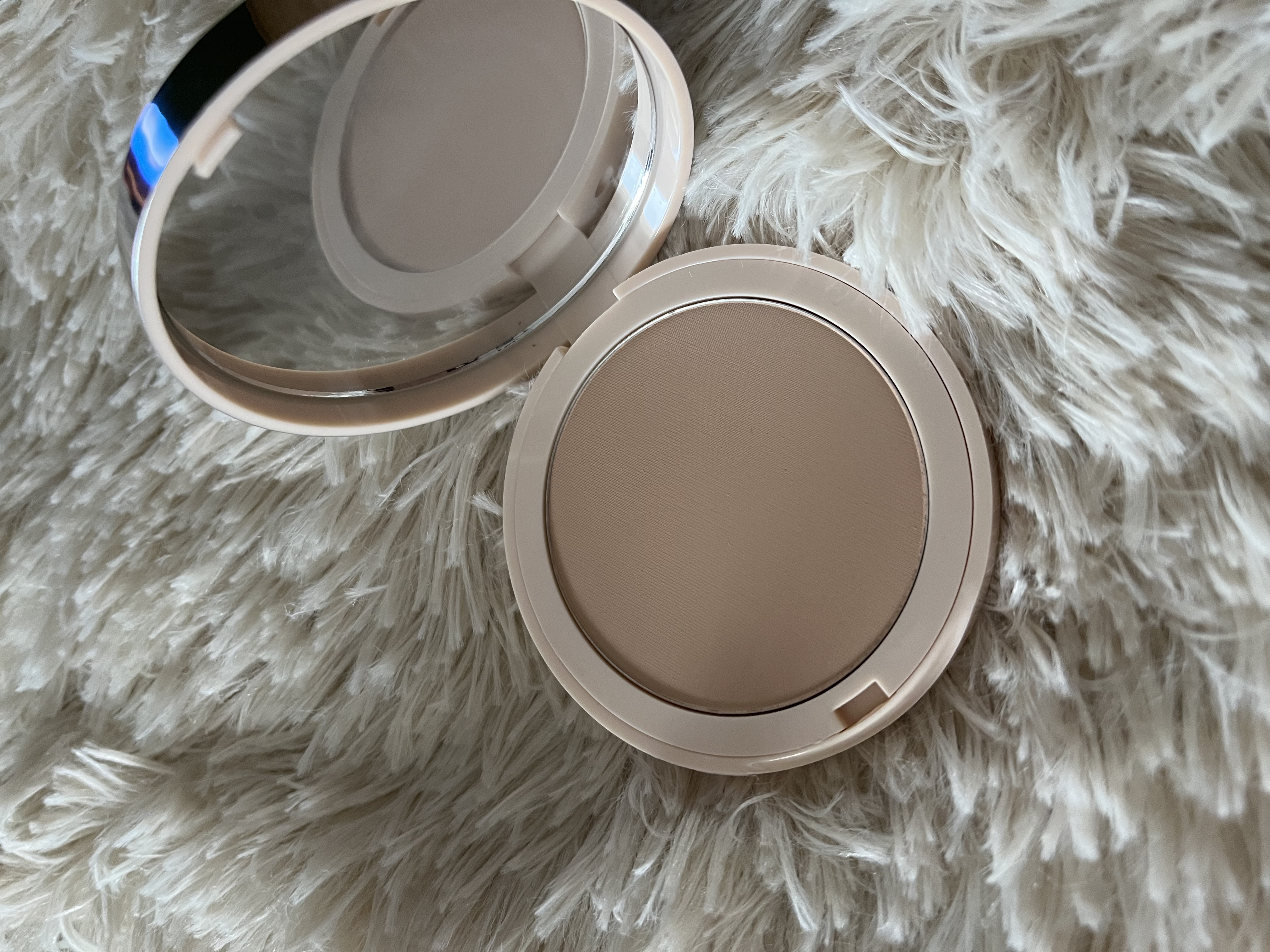 «Like A Doll Compact Powder» Pupa