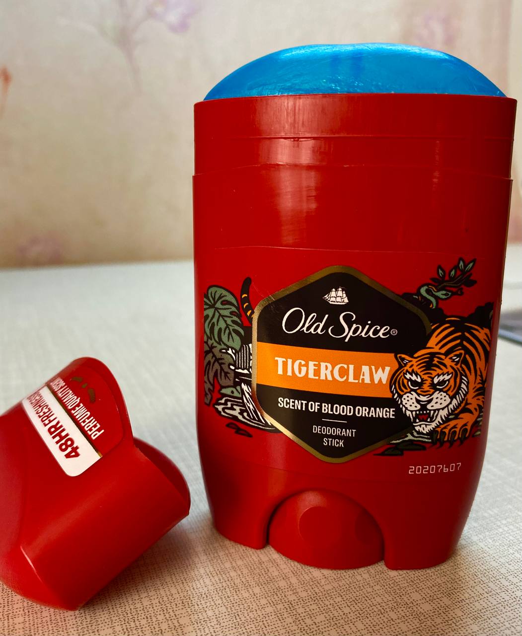 Твердий дезодорант Old Spice  Tiger Claw Deodorant заінтригував....