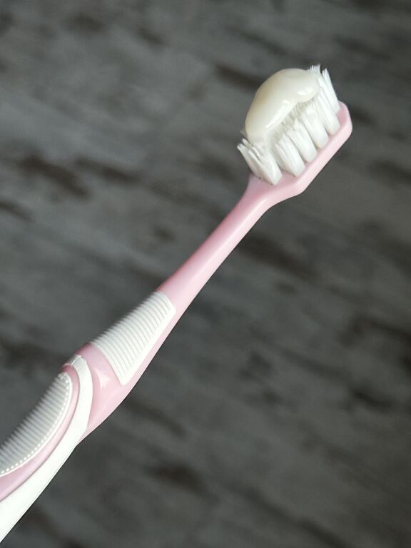 Зубна паста, яку рекомендують стоматологи