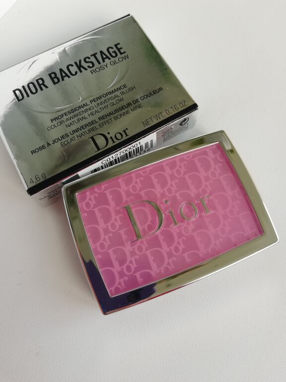 Супер стійкі рум'яна! Dior Backstage