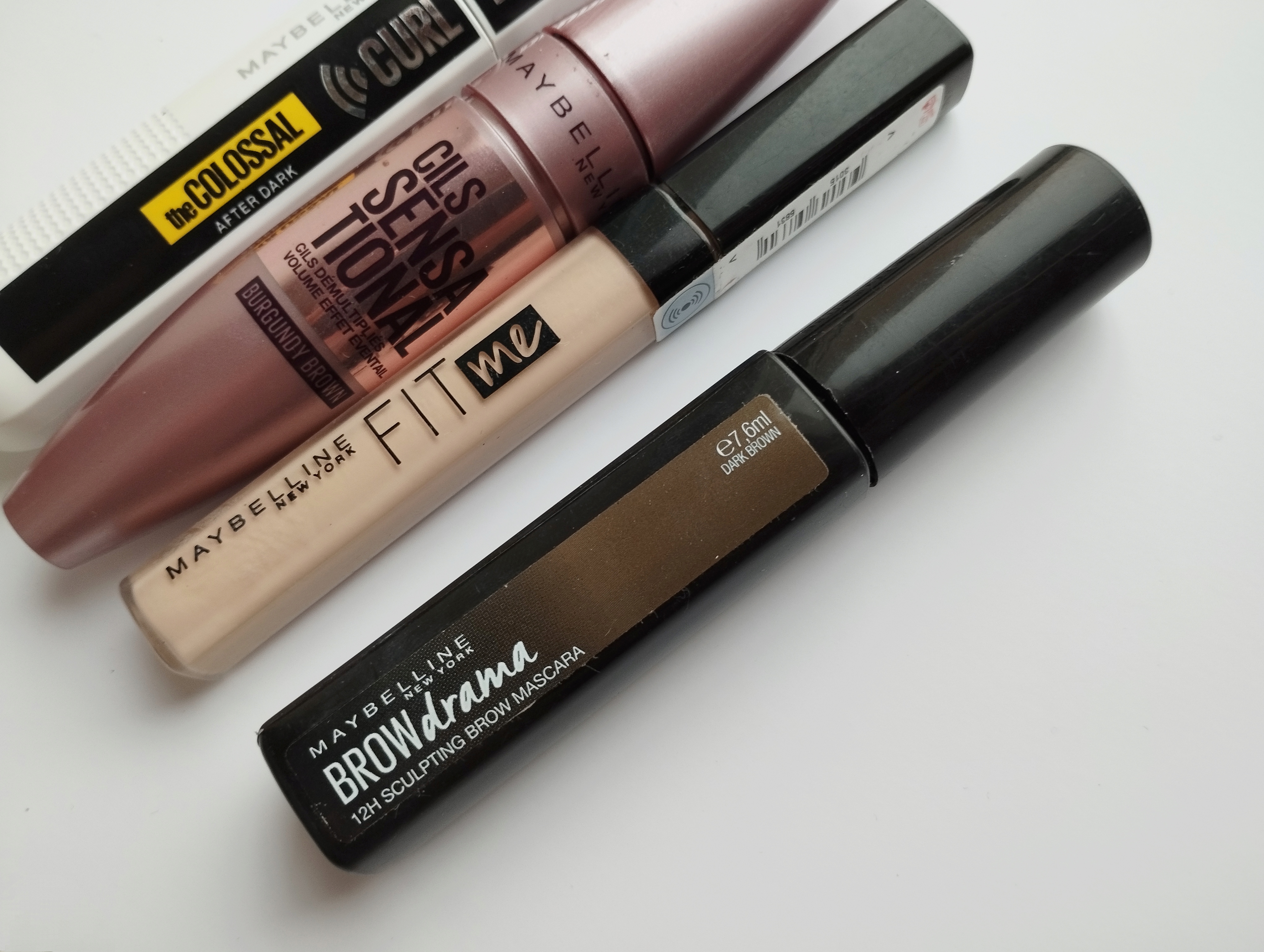 Туш для брів від Maybelline у відтінку Dark brown