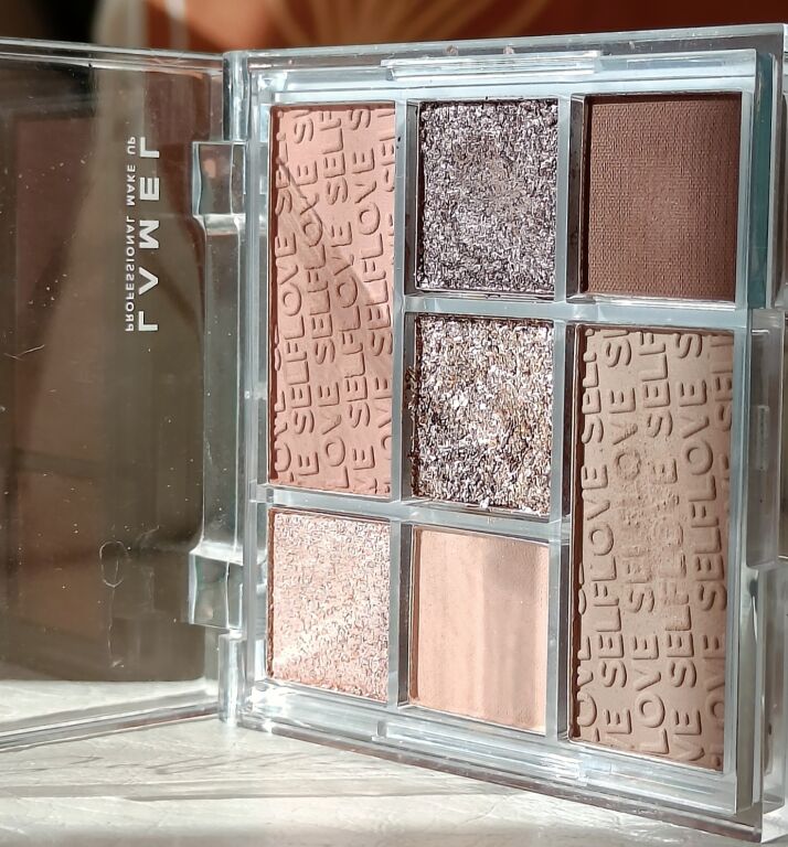 LAMEL Make Up Selflove Eyeshadow Palette