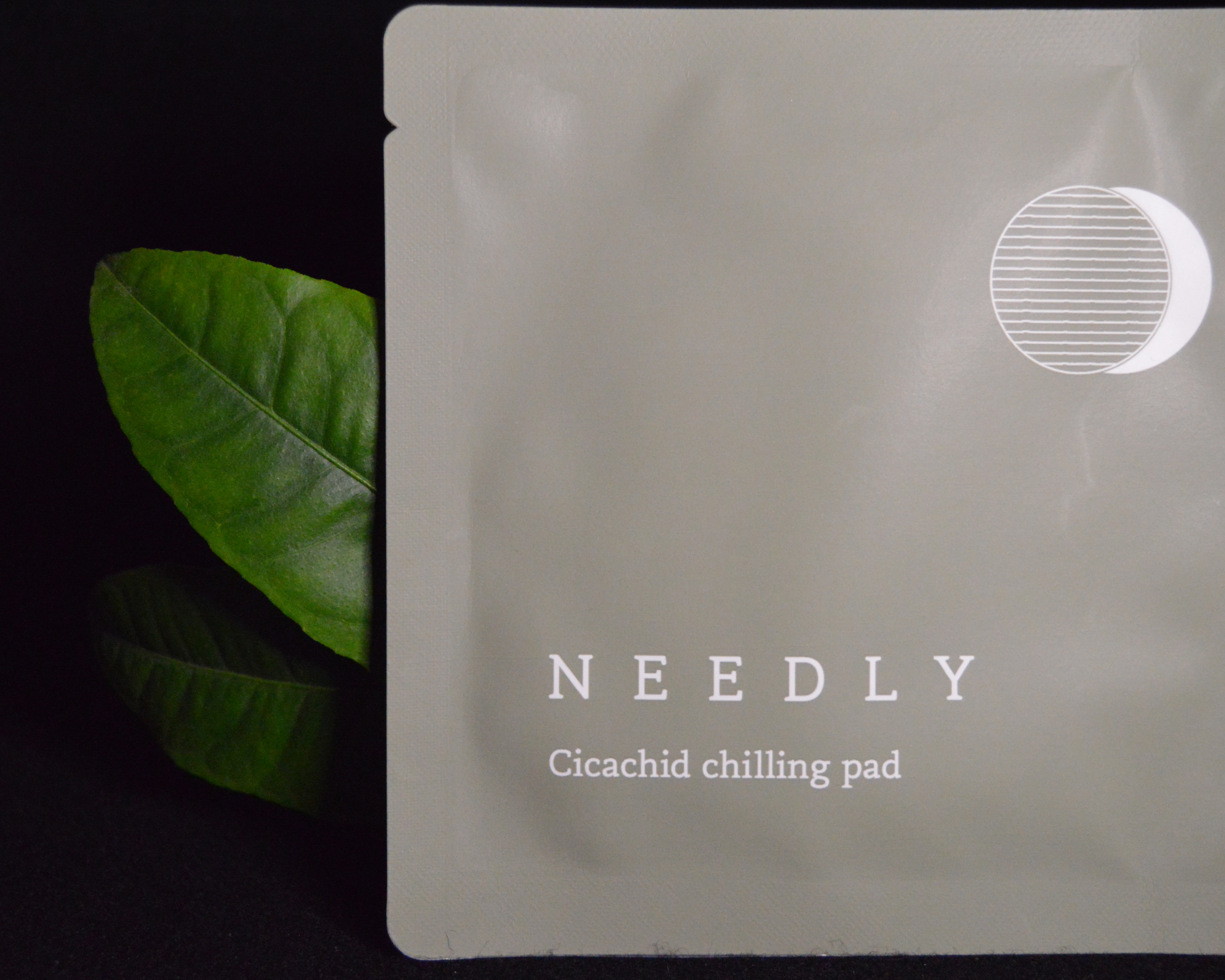 Needly Cicachid Chilling Pad