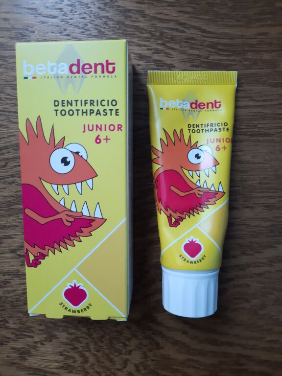 Щоби чистка зубчиків була в радість! Betadent Dentifricio Toothpaste Junior Strawberry