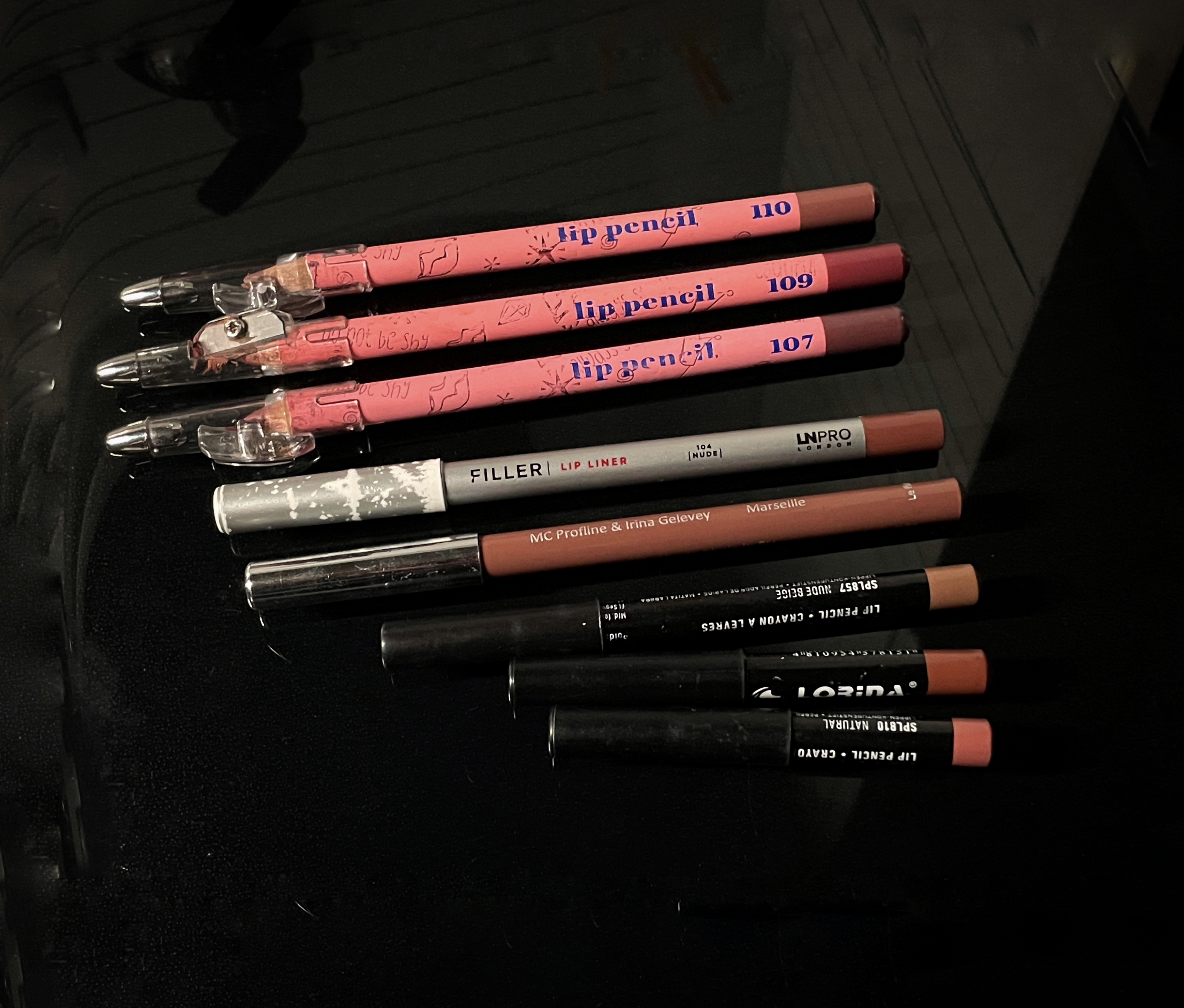 My lip products collection. Частина 1. Колекція всіх олівців для губ