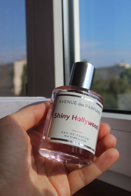 Avenue Des Parfums Shiny Hollywood