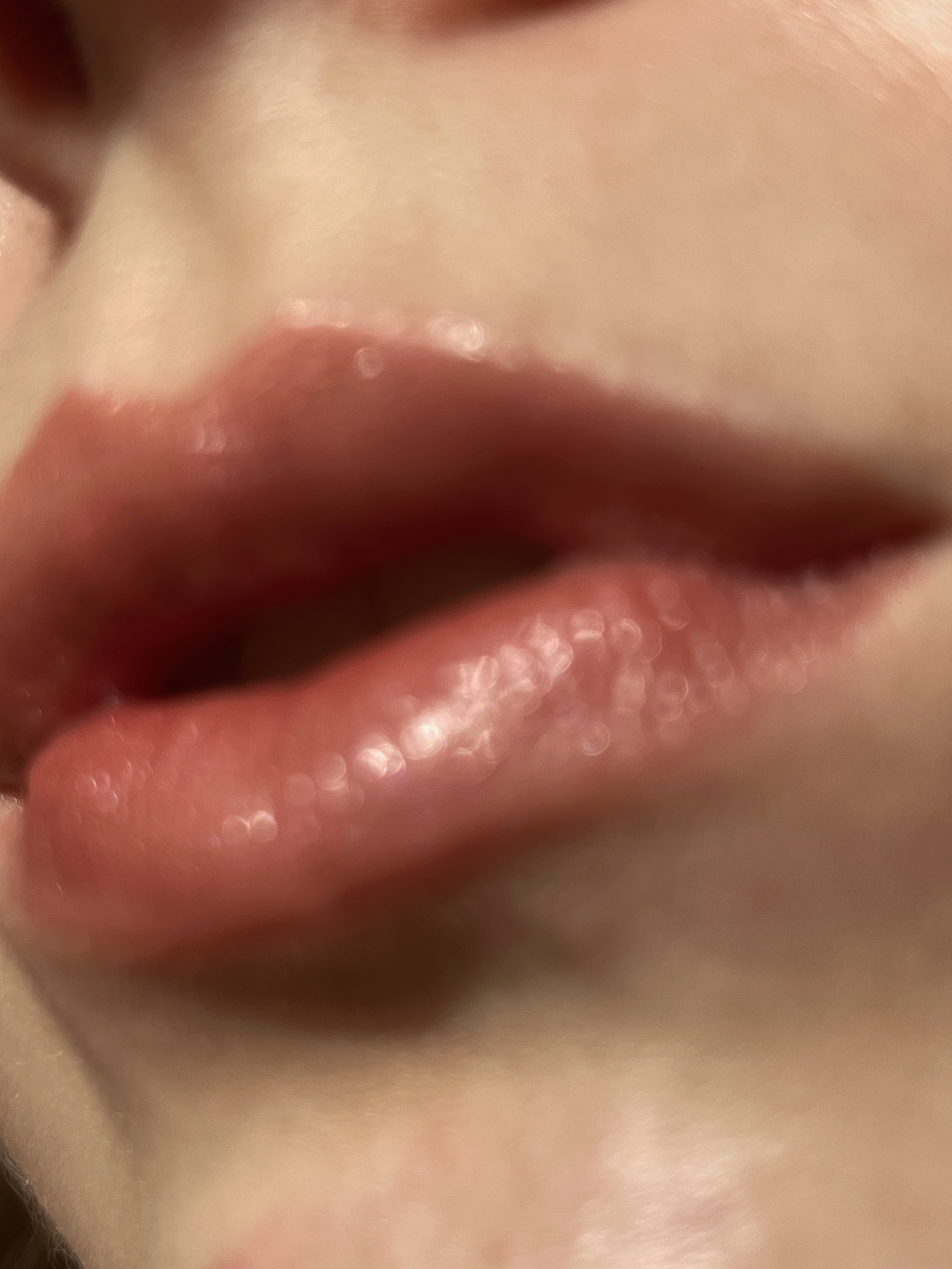 NudeStix - бальзам-помада для губ та щік