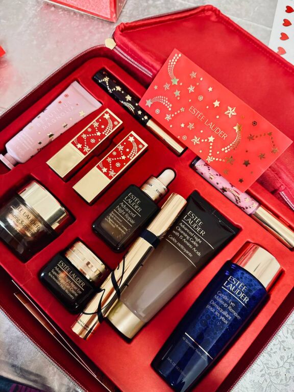 Estee Lauder Blockbuster Gift Set 2024/25