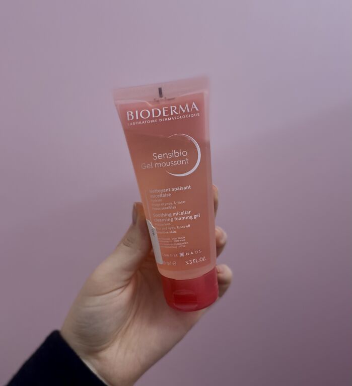 Ніжність та ефективність: очищаючий гель Bioderma Sensibio