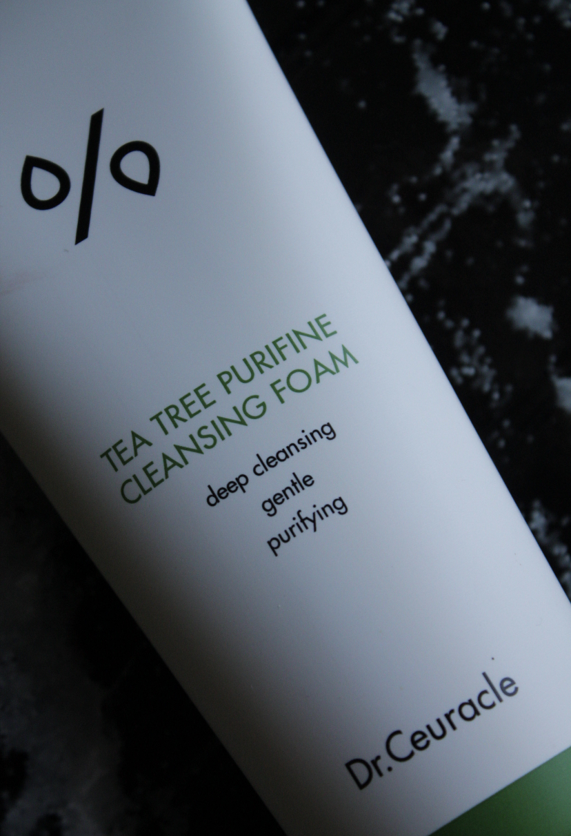 Гель-пінка для вмивання Dr.Ceuracle Tea Tree Purifine 30 Cleansing Foam