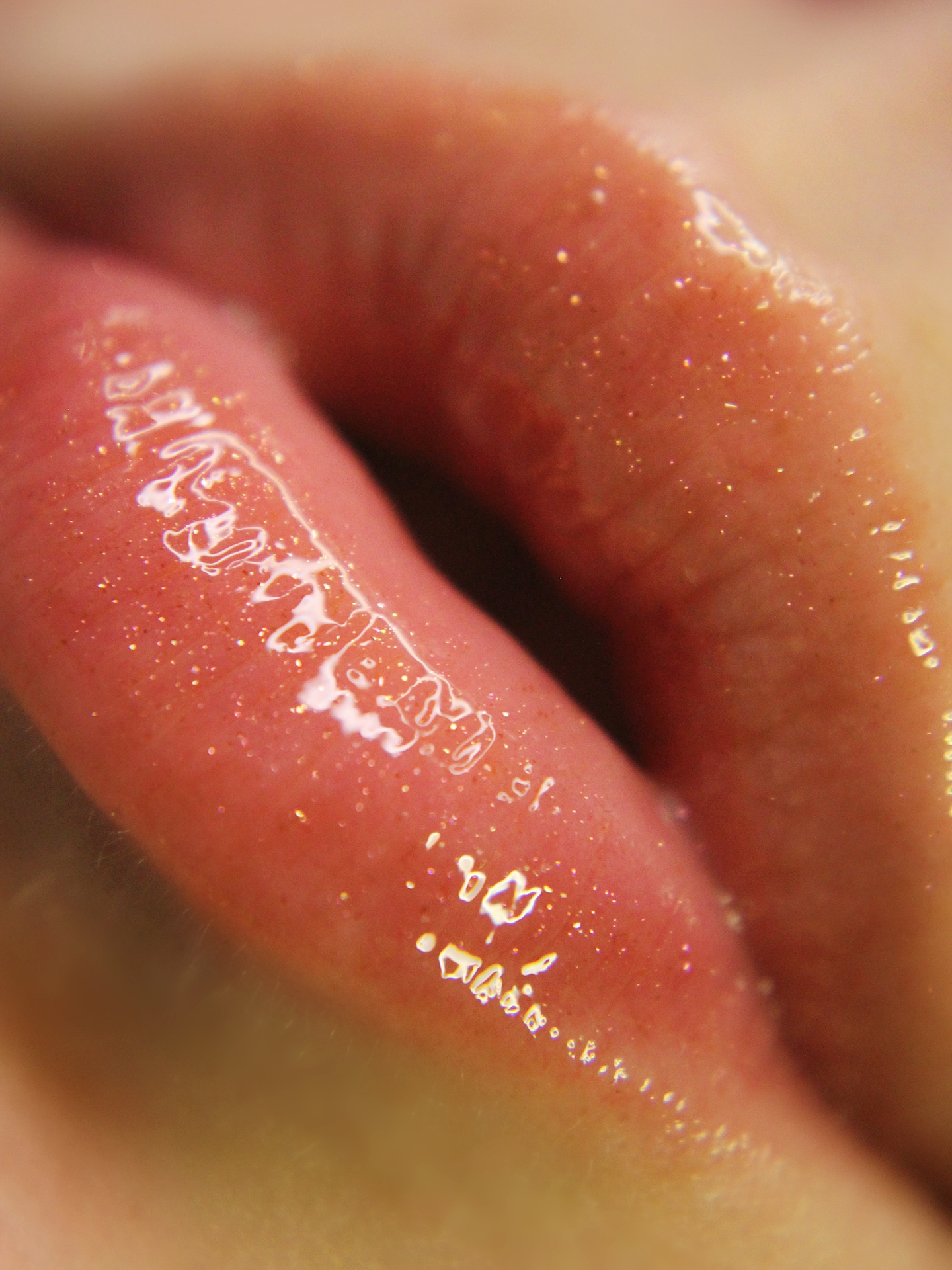 Пекуча новинка від Maybelline: чи збільшує губи?