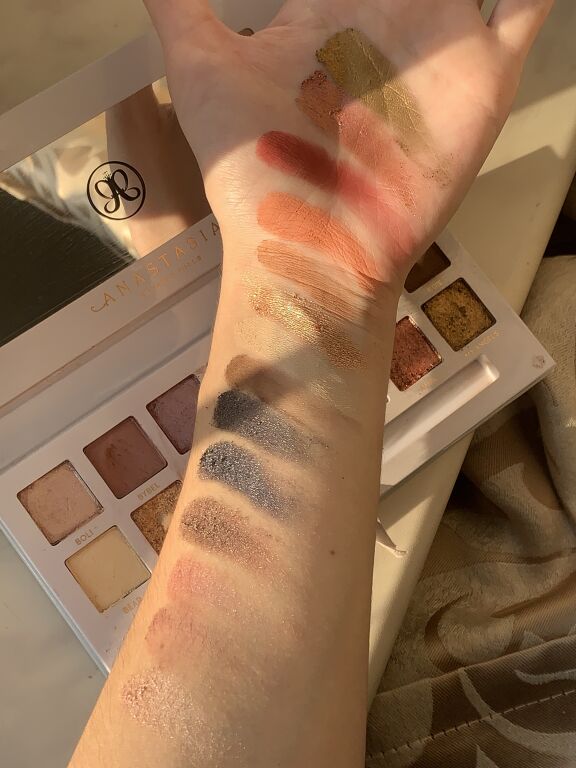 Anastasia Beverly Hills Carli Bybel Palette