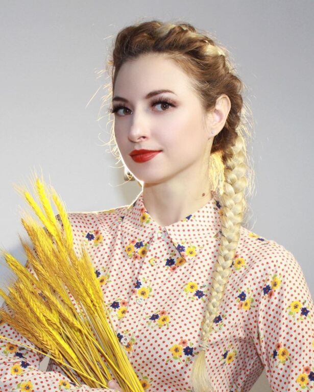 Готові до флешмобу по зачіскам?!😉" Українські зачіски та просто різноманітне плетіння"