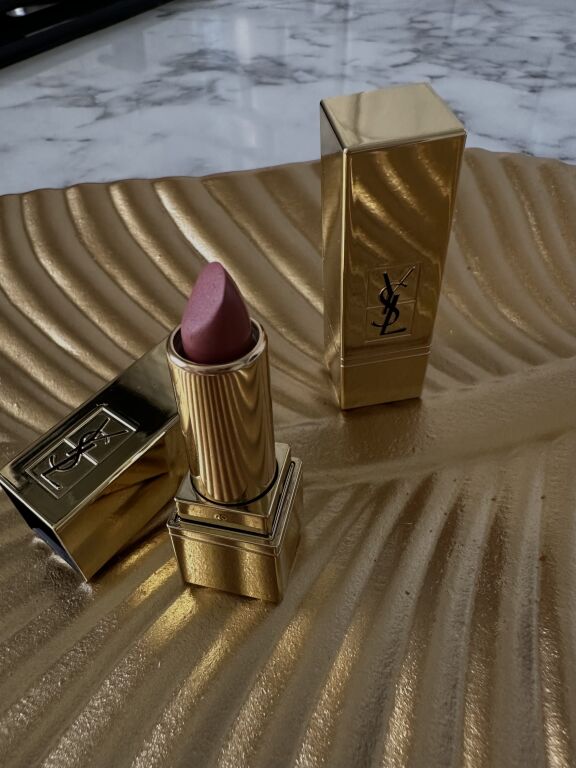 Yves Saint Laurent Rouge Pur Couture