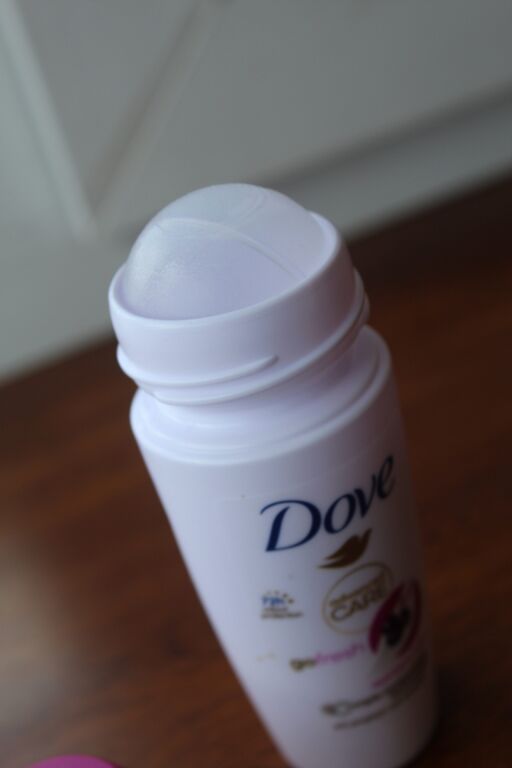 Дезодорант кульковий Dove Go Fresh Acai Berry