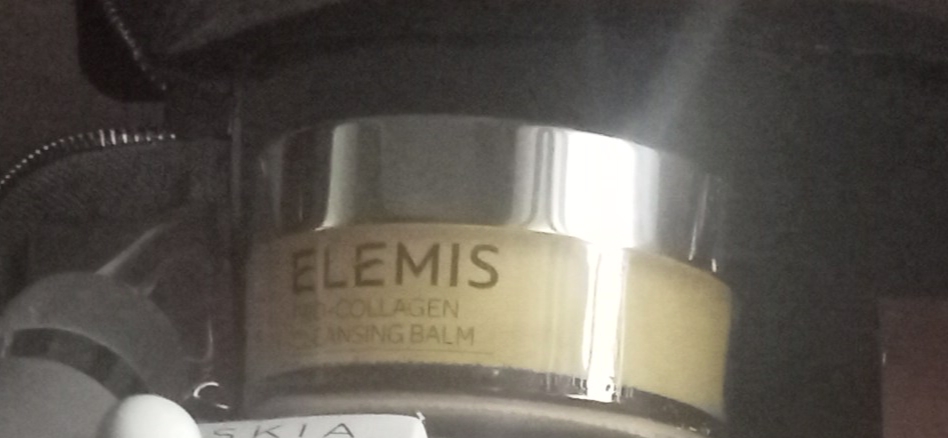 Elemis Pro-Collagen Cleansing Balm vs Purito From Green Cleansing Oil