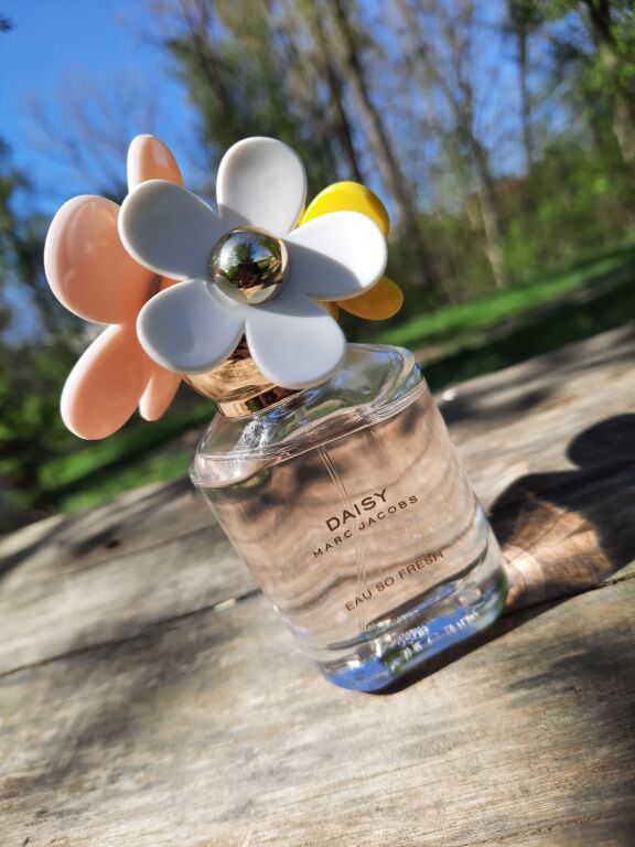 Туале�тна вода Marc Jacobs Daisy Eau So Fresh