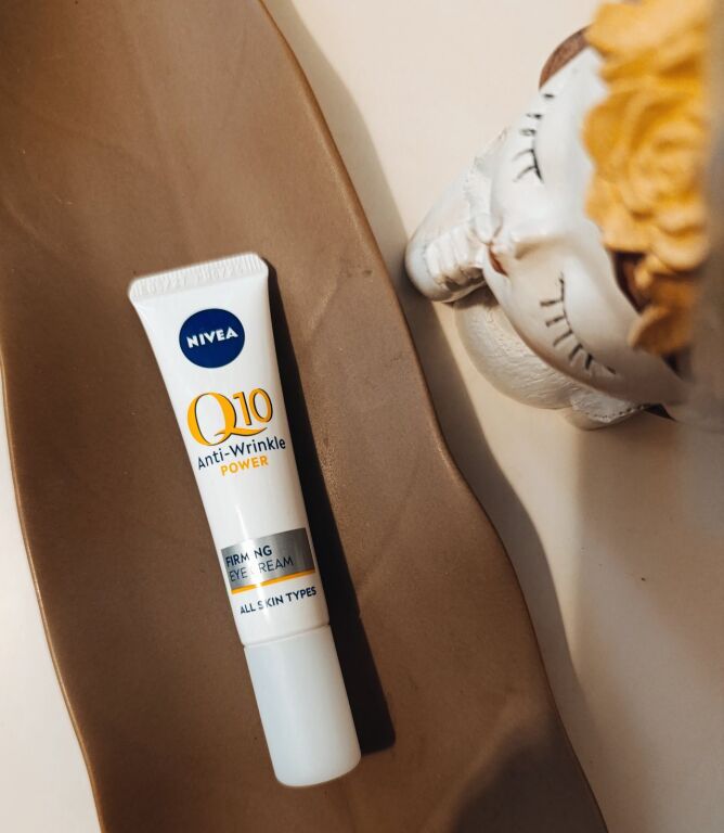 NIVEA Q10 Power Anti-Wrinkle Firming Eye Cream