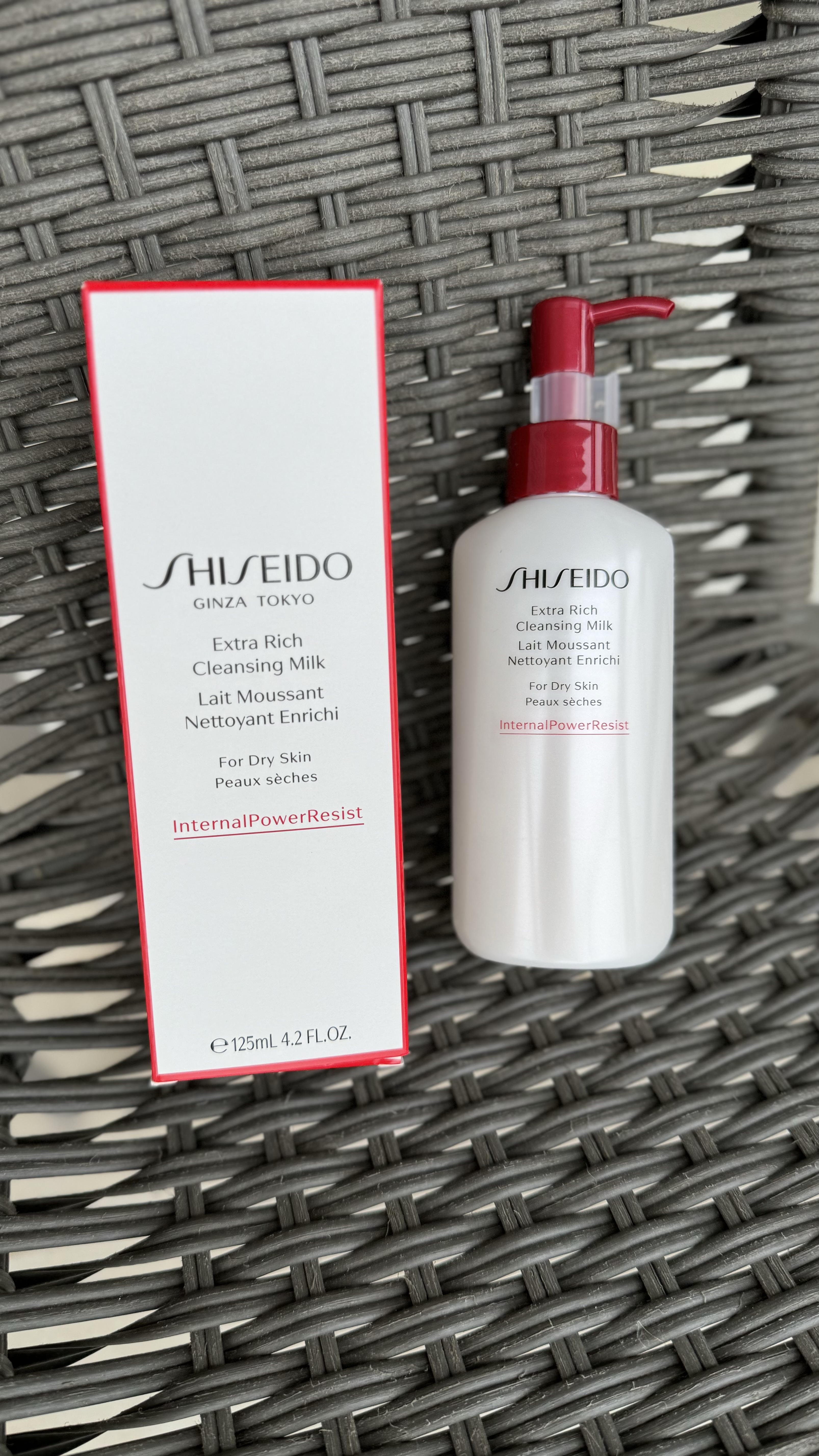 Очищувальне молочко для обличчя для сухої шкіри Shiseido