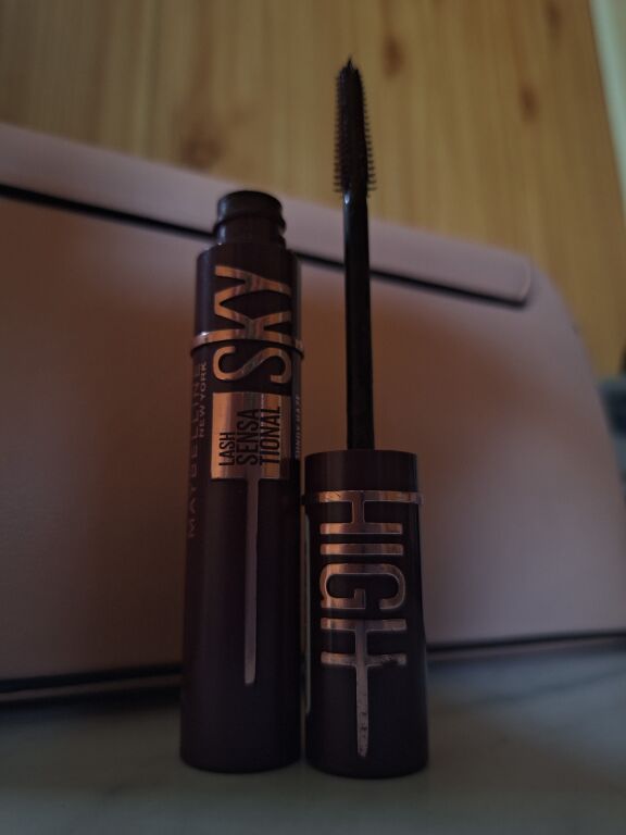 Туш для подовження та об'єму вій Maybelline New York Lash Sensational Sky High Burgundy Mascara