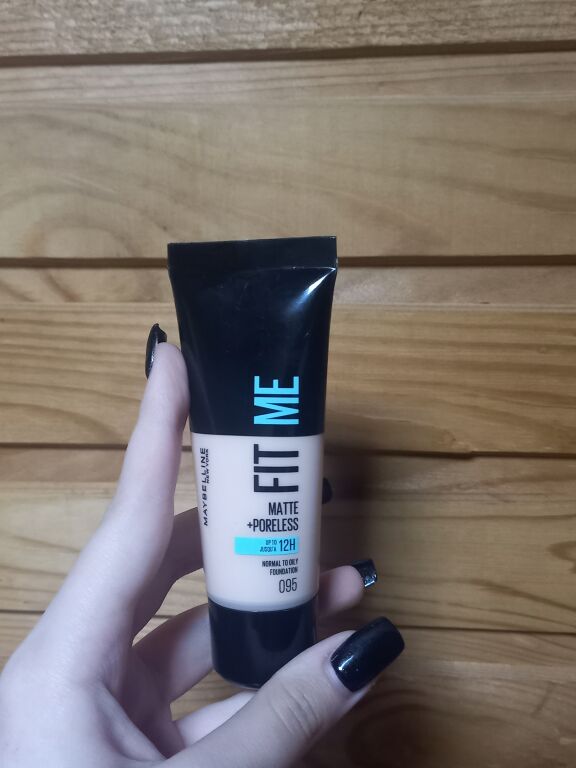 Тональна основа Maybelline Fit Me! Найсвітліший відтінок, чи підійде?