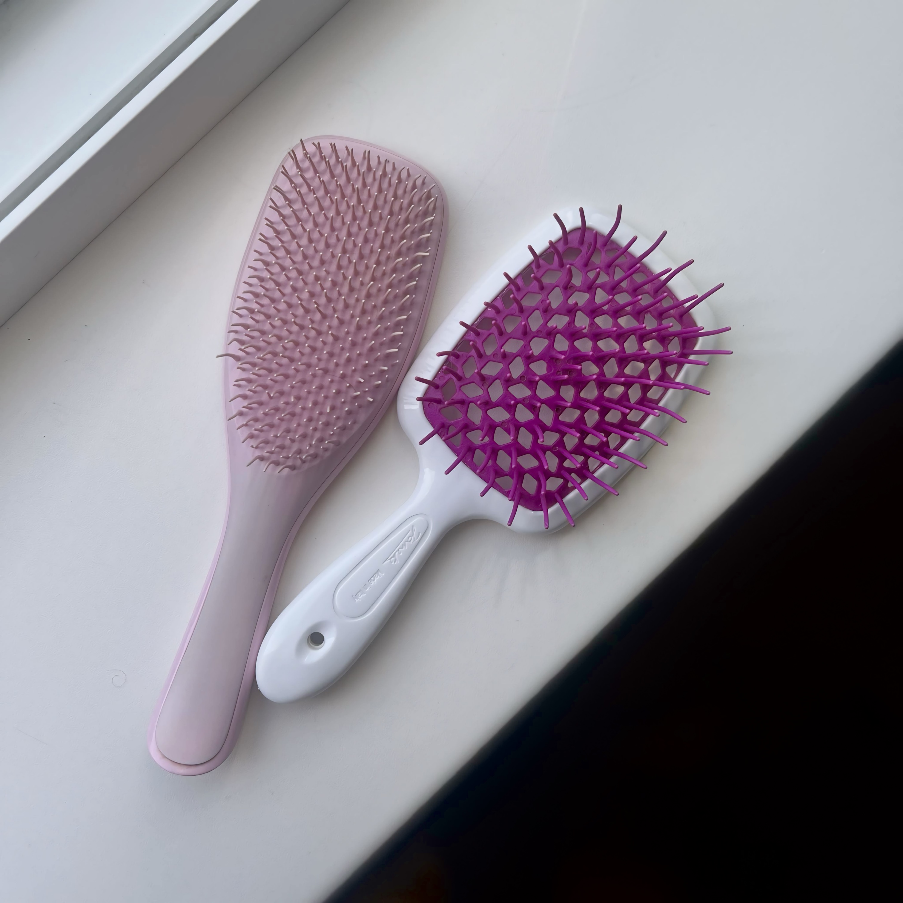 janeke superbrush VS tangle teezer