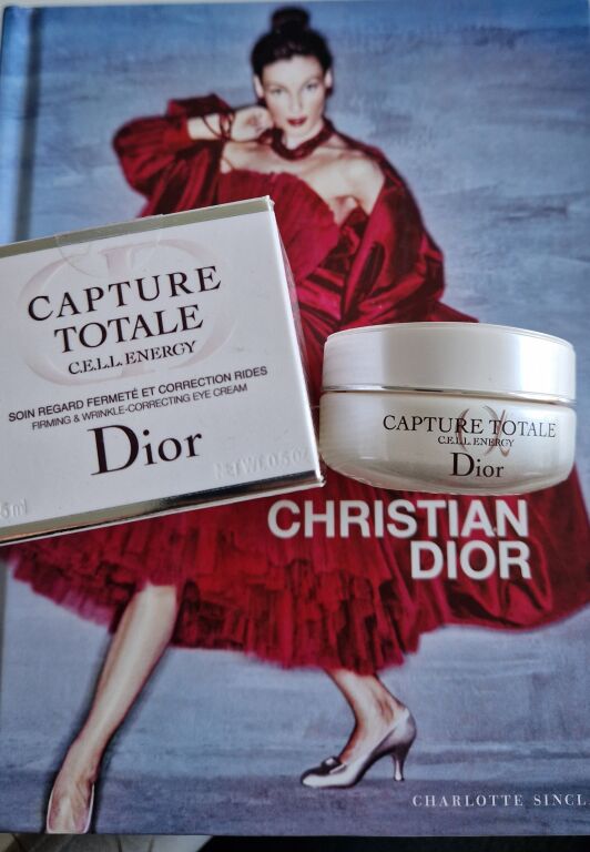 Класний крем 30+ Dior Capture Totale C.e.l.l. Energy Firming and Wrinkle Correcting Eye Cream