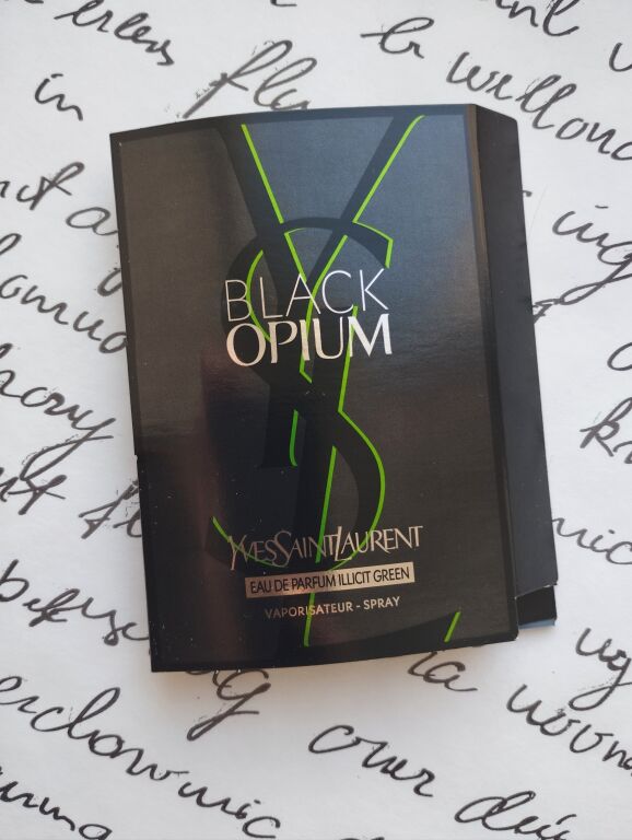 Black Opium Illicit Green: мабуть, найкращий фланкер із сімейства опіумів