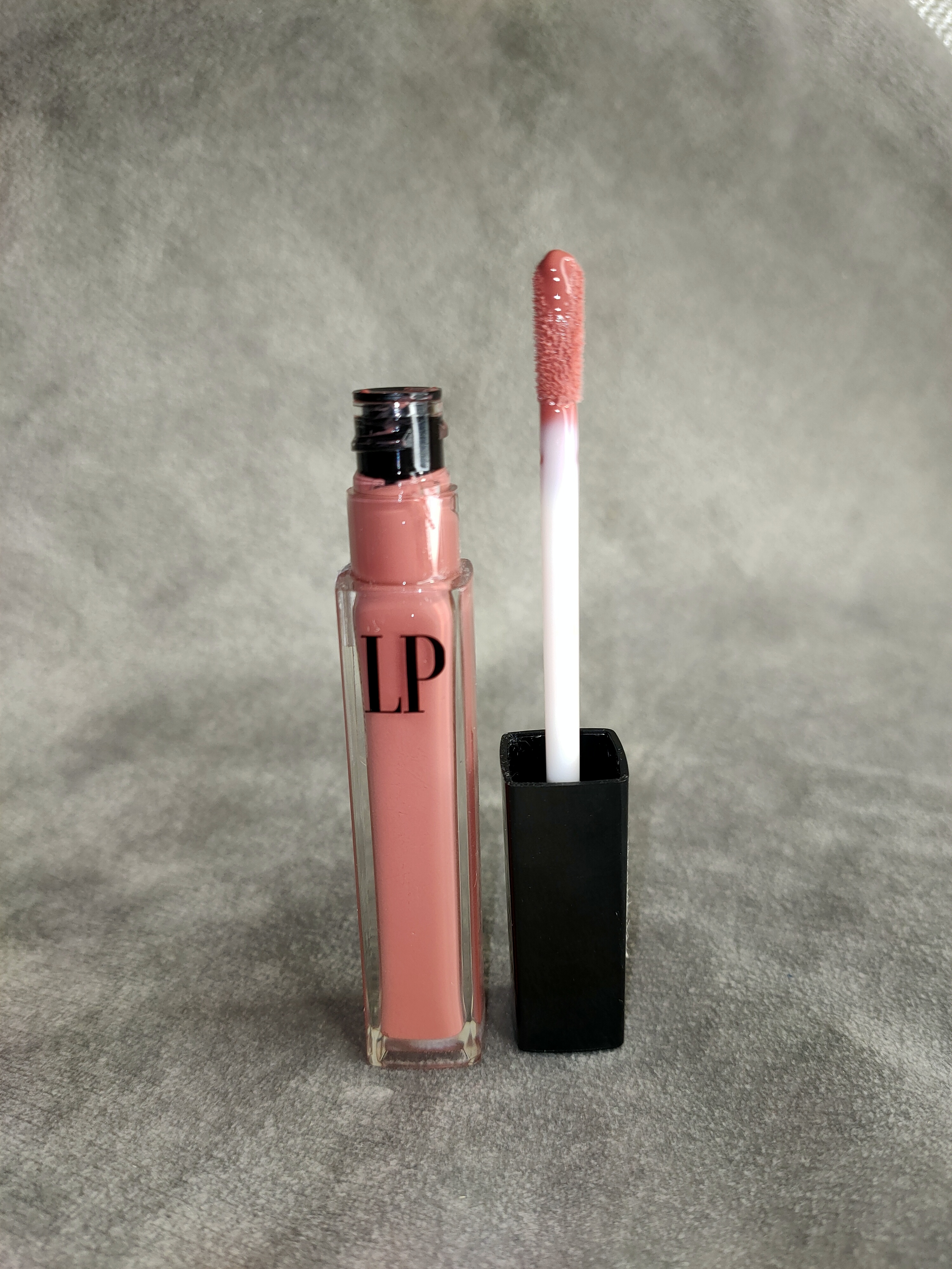 #testinmakeupclub Блиск для губ Laboratoire Professionnel Care Lip Gloss