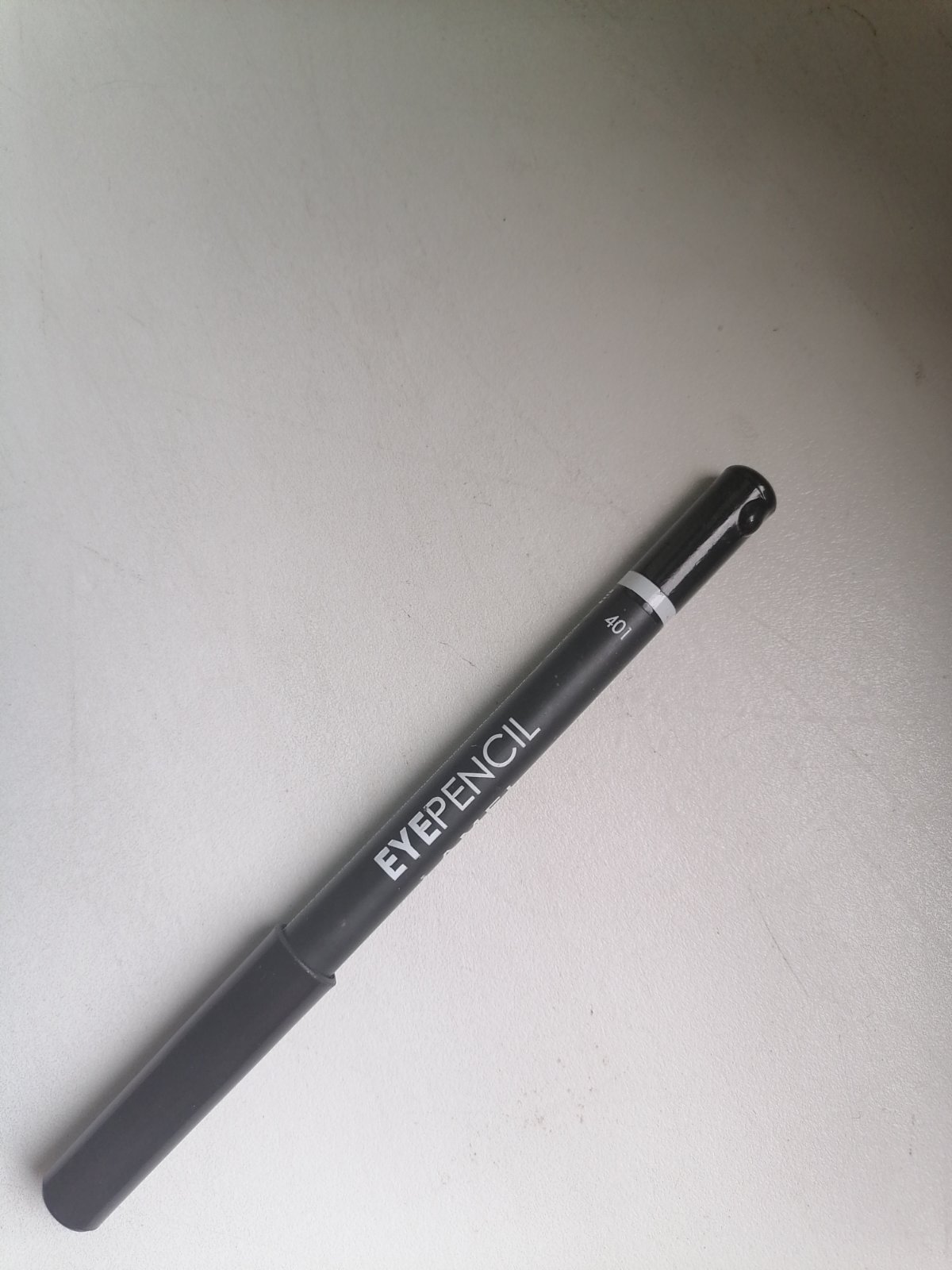 Чорний непоганий олівець від Lamel
